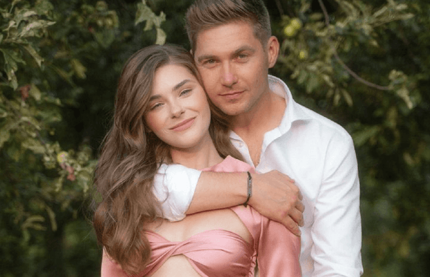 Дружина Остапчука "злила" їхню першу переписку, з якої почалися їхні стосунки