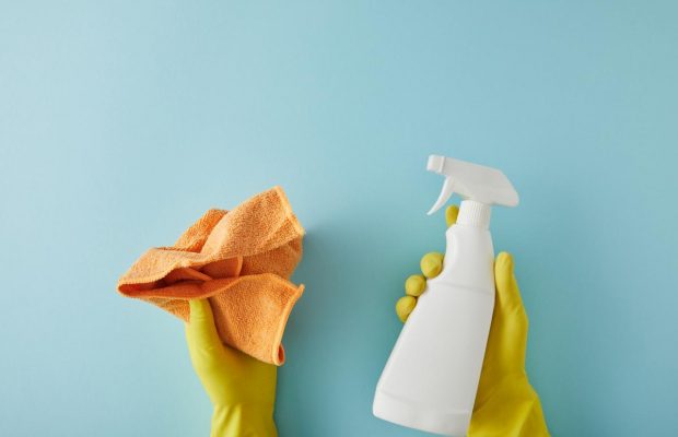 Ці предмети ні в якому разі не можна мити хлоркою: запам'ятайте на все життя