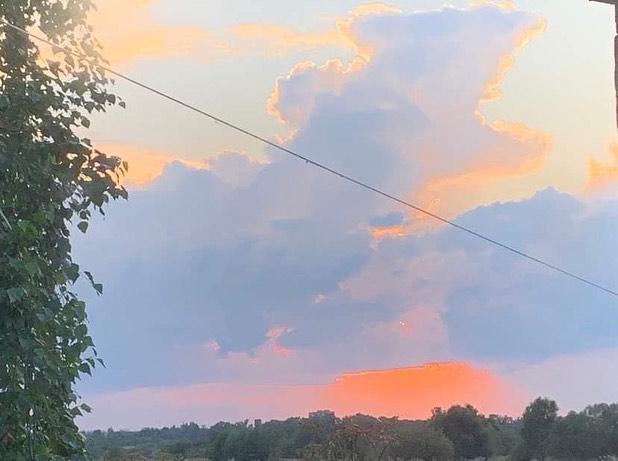 Алла Мазур показала "намек" небес на победу Украины / фото instagram ведущей Алла Мазур показала "намек" небес на победу Украины / фото instagram ведущей
