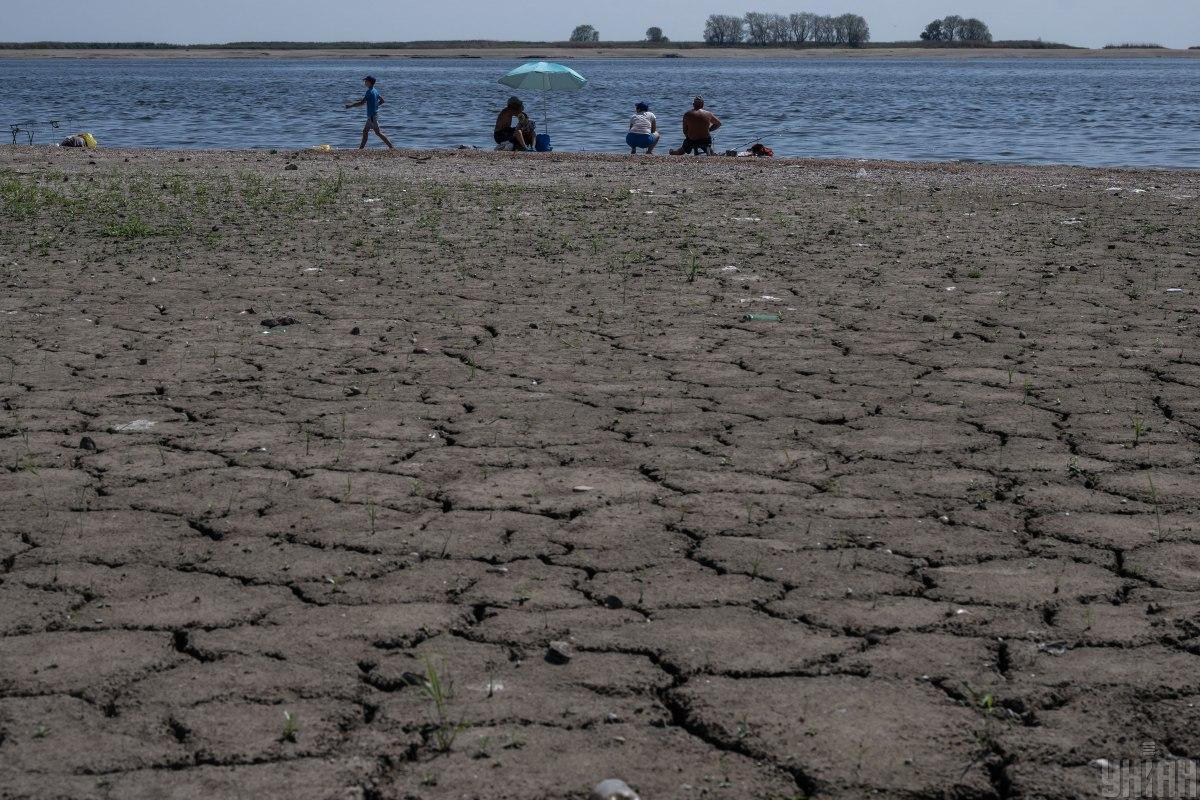 Два місяці після катастрофи: який вигляд сьогодні має Каховське водосховище / фото В'ячеслав Ратинський, УНІАН Два місяці після катастрофи: який вигляд сьогодні має Каховське водосховище / фото В'ячеслав Ратинський, УНІАН