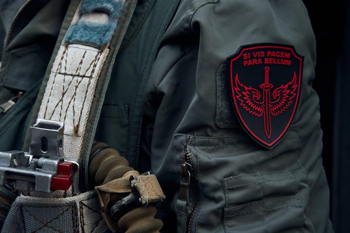 Українські пілоти щодня б'ють по позиціях російських окупантів / фото t.me/V_Zelenskiy_official Українські пілоти щодня б'ють по позиціях російських окупантів / фото t.me/V_Zelenskiy_official