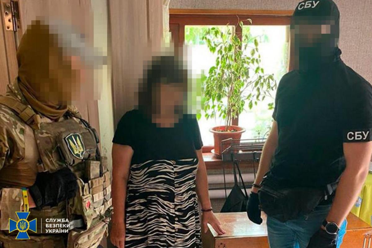 СБУ затримала ворожу інформаторку / фото СБУ СБУ затримала ворожу інформаторку / фото СБУ