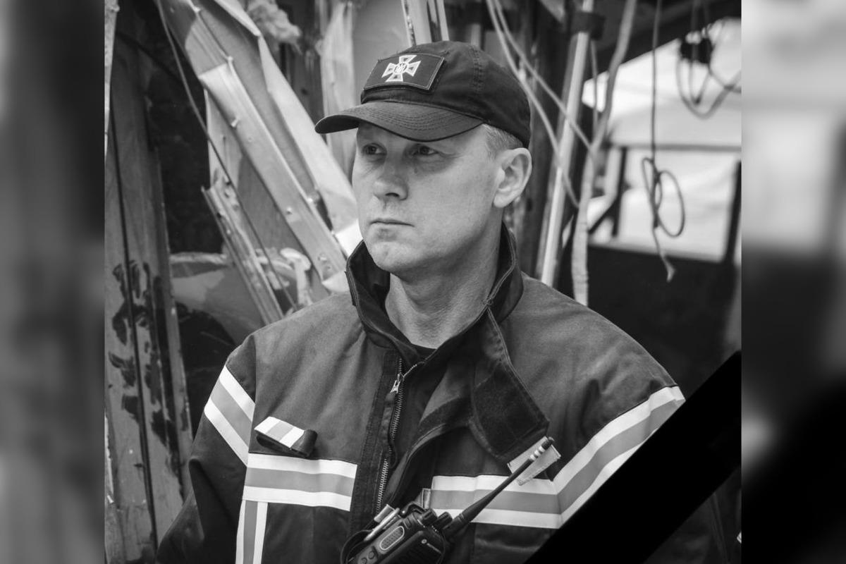 В Покровске погиб замглавы ГСЧС Донетчины Андрей Омельченко / фото Игорь Клименко В Покровске погиб замглавы ГСЧС Донетчины Андрей Омельченко / фото Игорь Клименко