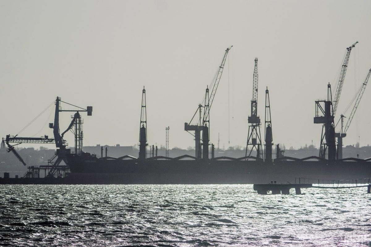Украинские морские порты необходимо разблокировать / фото УНИАН (Виталий Сало) Украинские морские порты необходимо разблокировать / фото УНИАН (Виталий Сало)