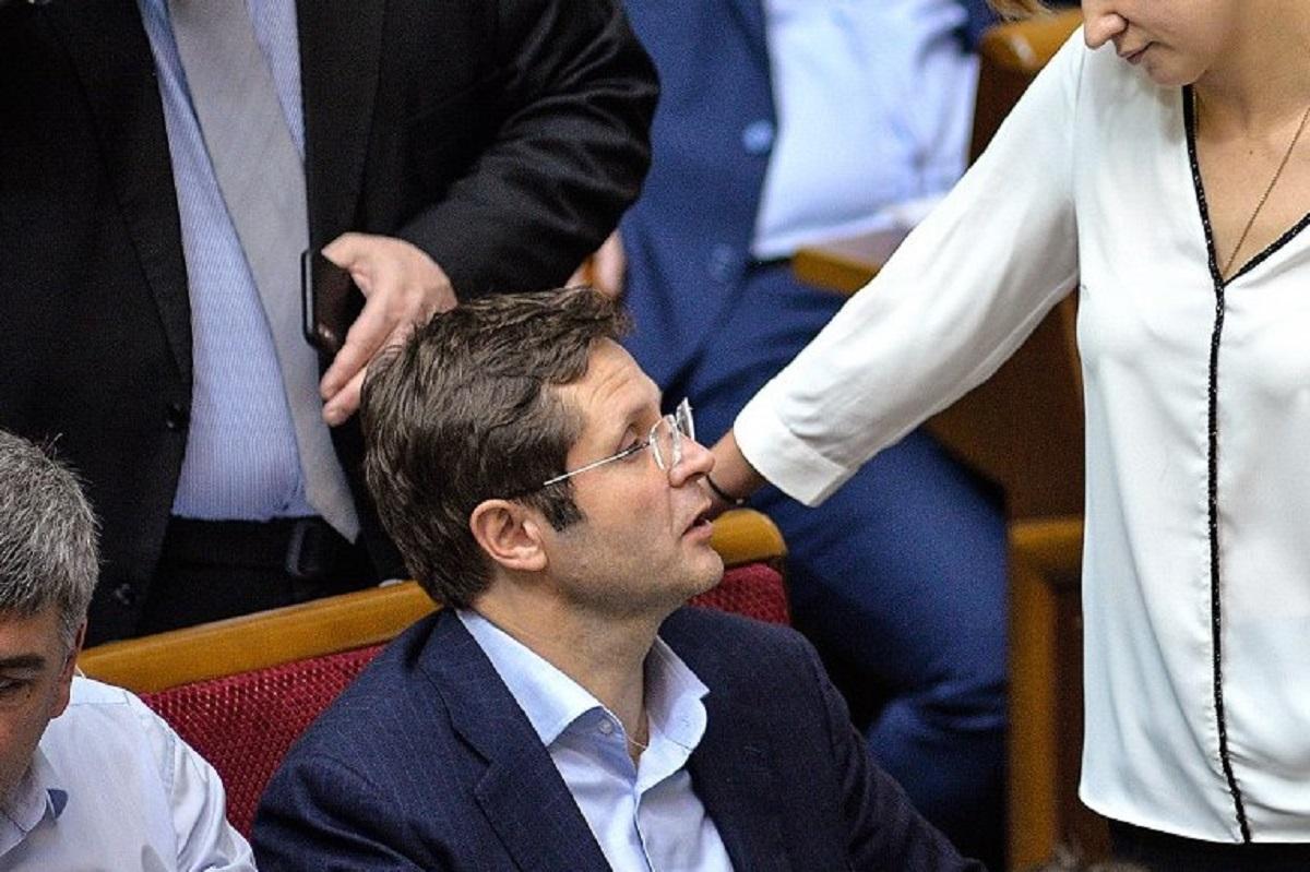 Рада припинила повноваження скандального нардепа Холодова / фото УНІАН Рада припинила повноваження скандального нардепа Холодова / фото УНІАН