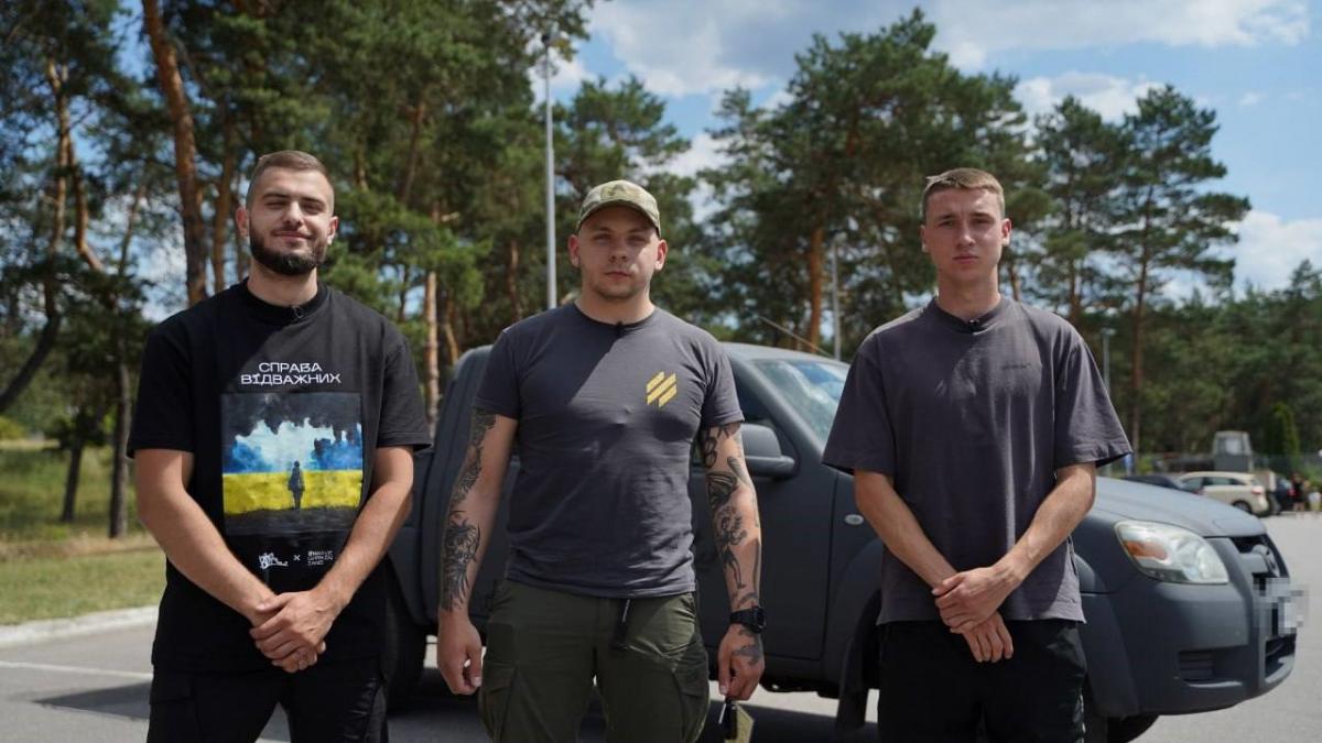 Favbet Foundation передав штурмовому підрозділу ЗСУ позашляховик Mazda BT-50 Favbet Foundation передав штурмовому підрозділу ЗСУ позашляховик Mazda BT-50