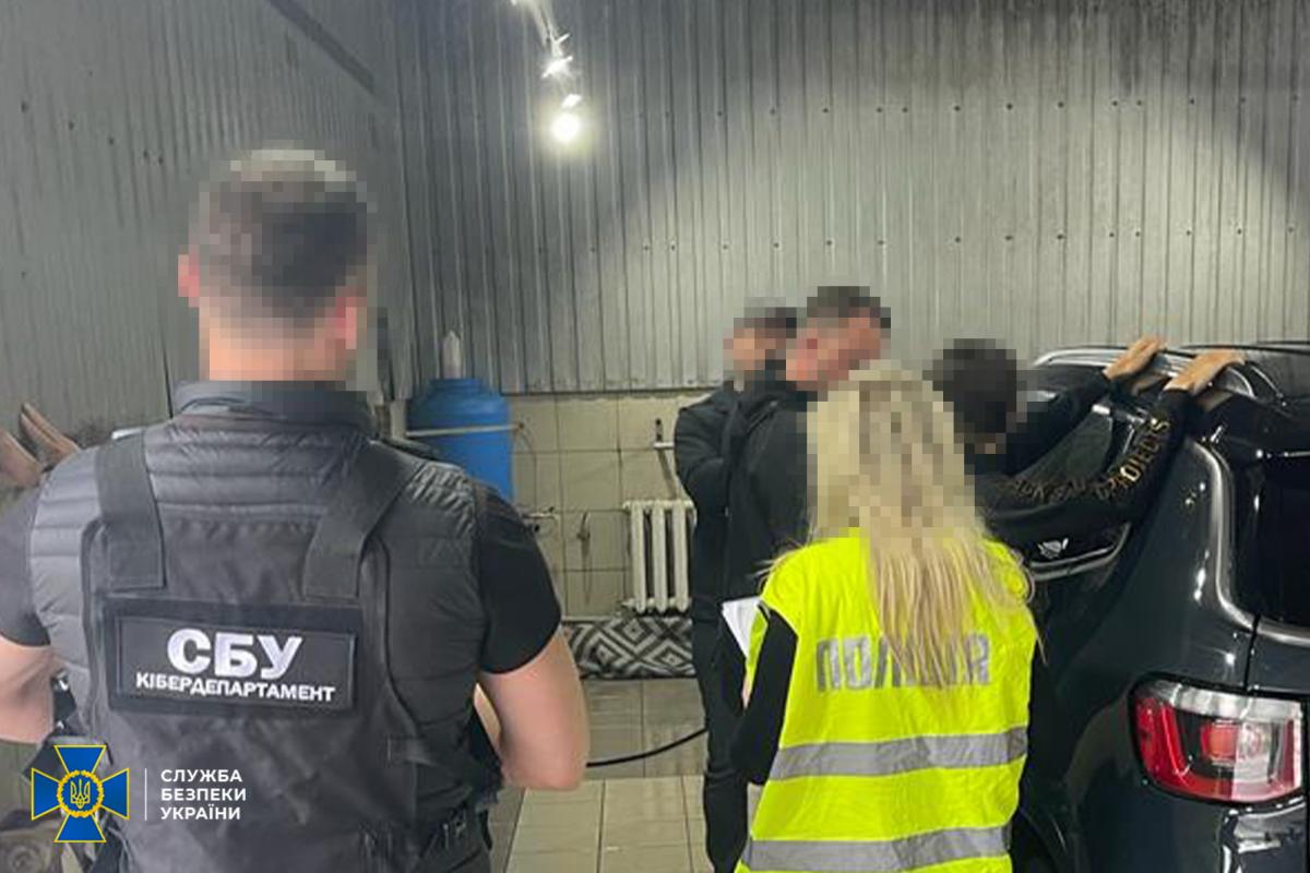 Затримано ще одного зловмисника, причетного до збуту фальшивих ліків від раку / фото ssu.gov.ua Затримано ще одного зловмисника, причетного до збуту фальшивих ліків від раку / фото ssu.gov.ua