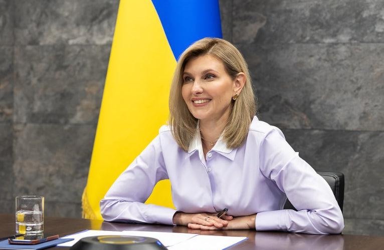 Олена Зеленська у стильному вбранні зачарувала цікавою деталлю / фото instagram першої леді Олена Зеленська у стильному вбранні зачарувала цікавою деталлю / фото instagram першої леді