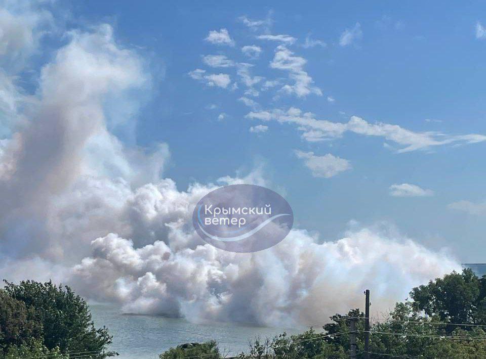 Кримський міст повторно атакували / фото "Кримський вітер" Кримський міст повторно атакували / фото "Кримський вітер"