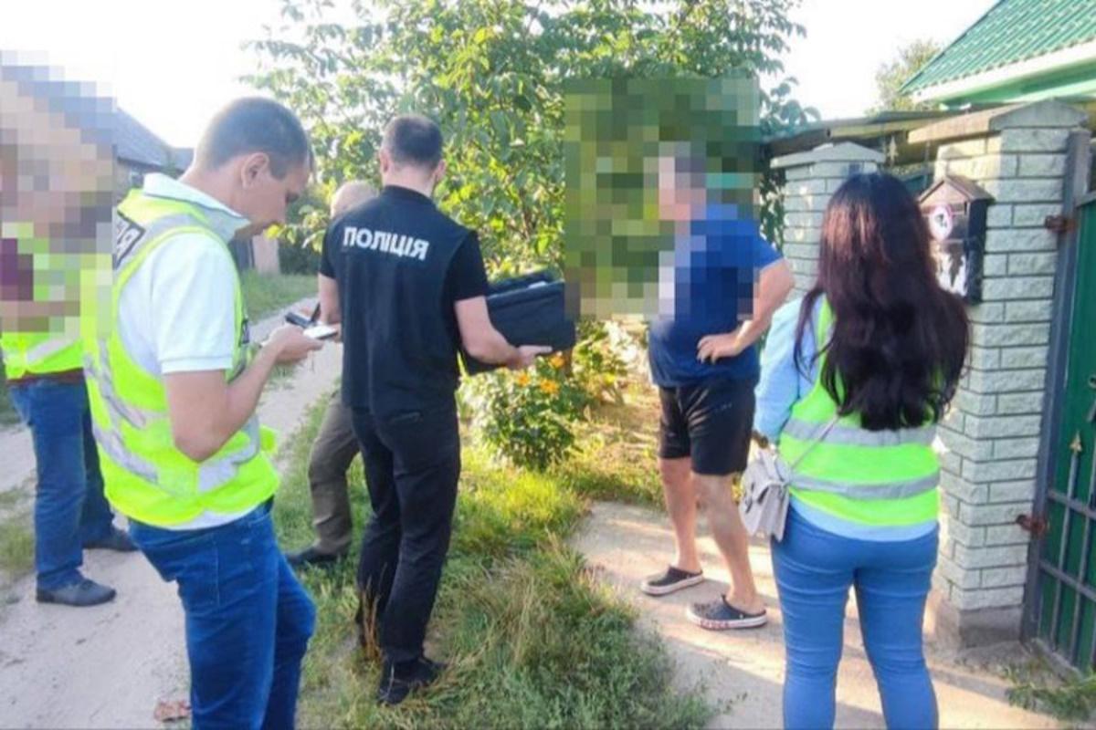 Шахрайці повідомили про підозру / фото npu.gov.ua Шахрайці повідомили про підозру / фото npu.gov.ua