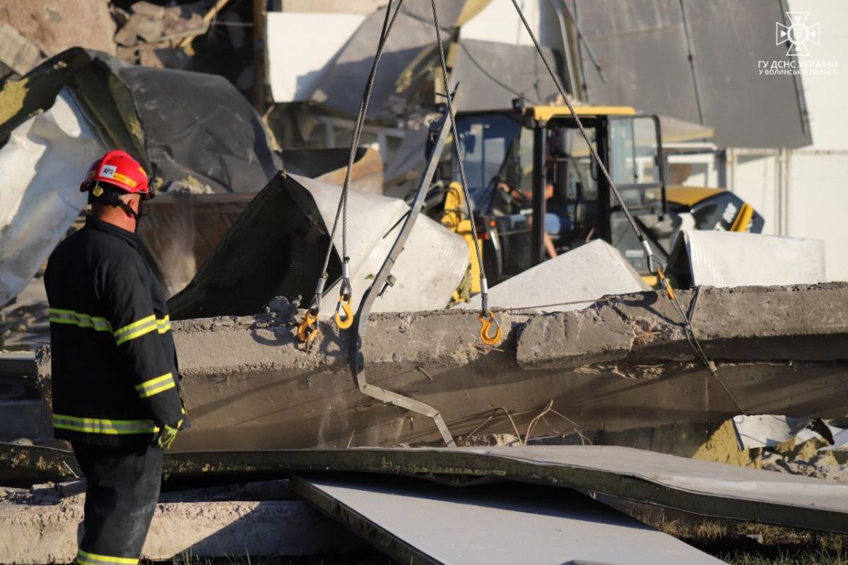 Стали известны детали удара РФ по Луцку / фото t.me/dsns_telegram Стали известны детали удара РФ по Луцку / фото t.me/dsns_telegram