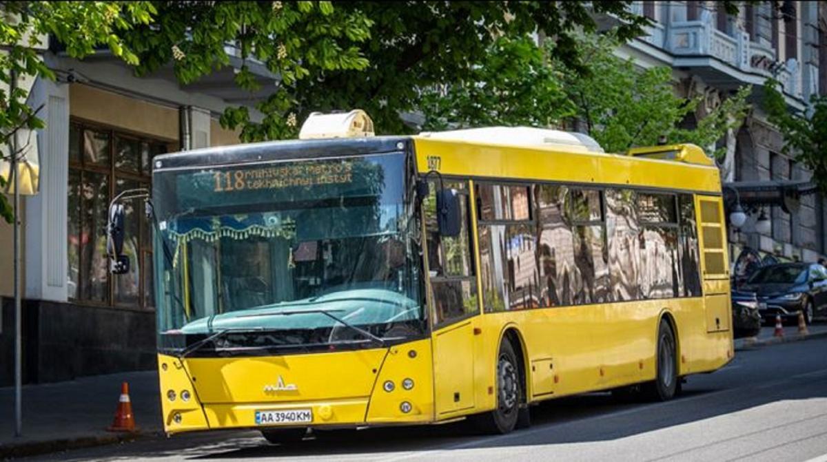 Підвищення цін на проїзд у громадському транспорті Києва до завершення воєнного стану не буде, - КМДА Підвищення цін на проїзд у громадському транспорті Києва до завершення воєнного стану не буде, - КМДА