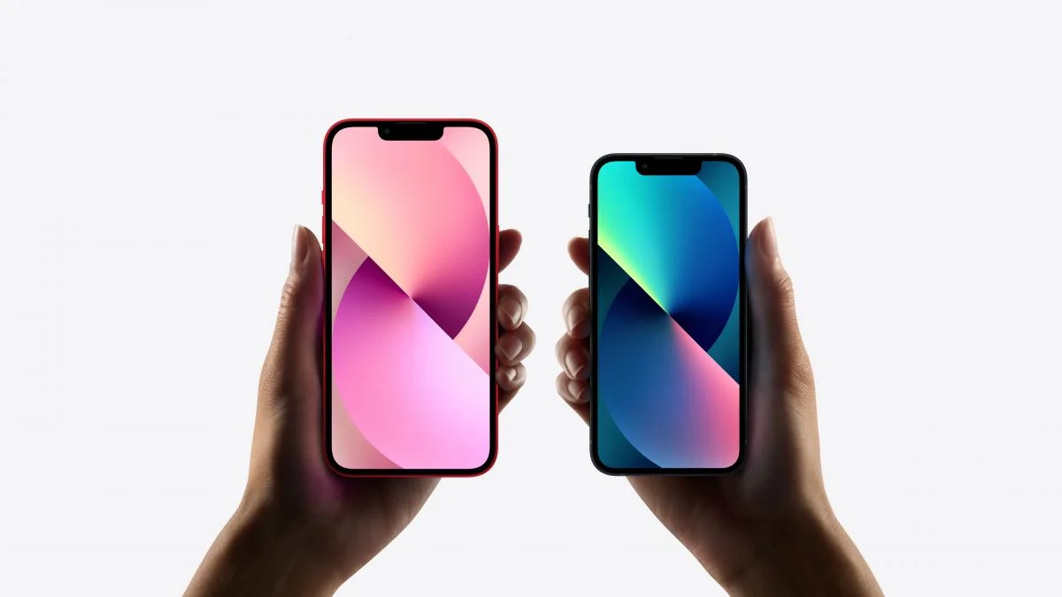 Главные компактные смартфоны в 2023 году: от iPhone до Samsung / фото Apple Главные компактные смартфоны в 2023 году: от iPhone до Samsung / фото Apple