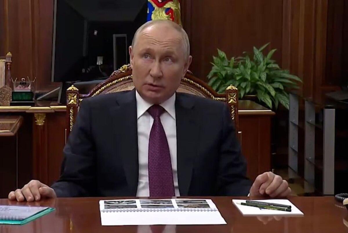 Путін видав, що Захід планував поділити Росію на п'ять частин Путін видав, що Захід планував поділити Росію на п'ять частин