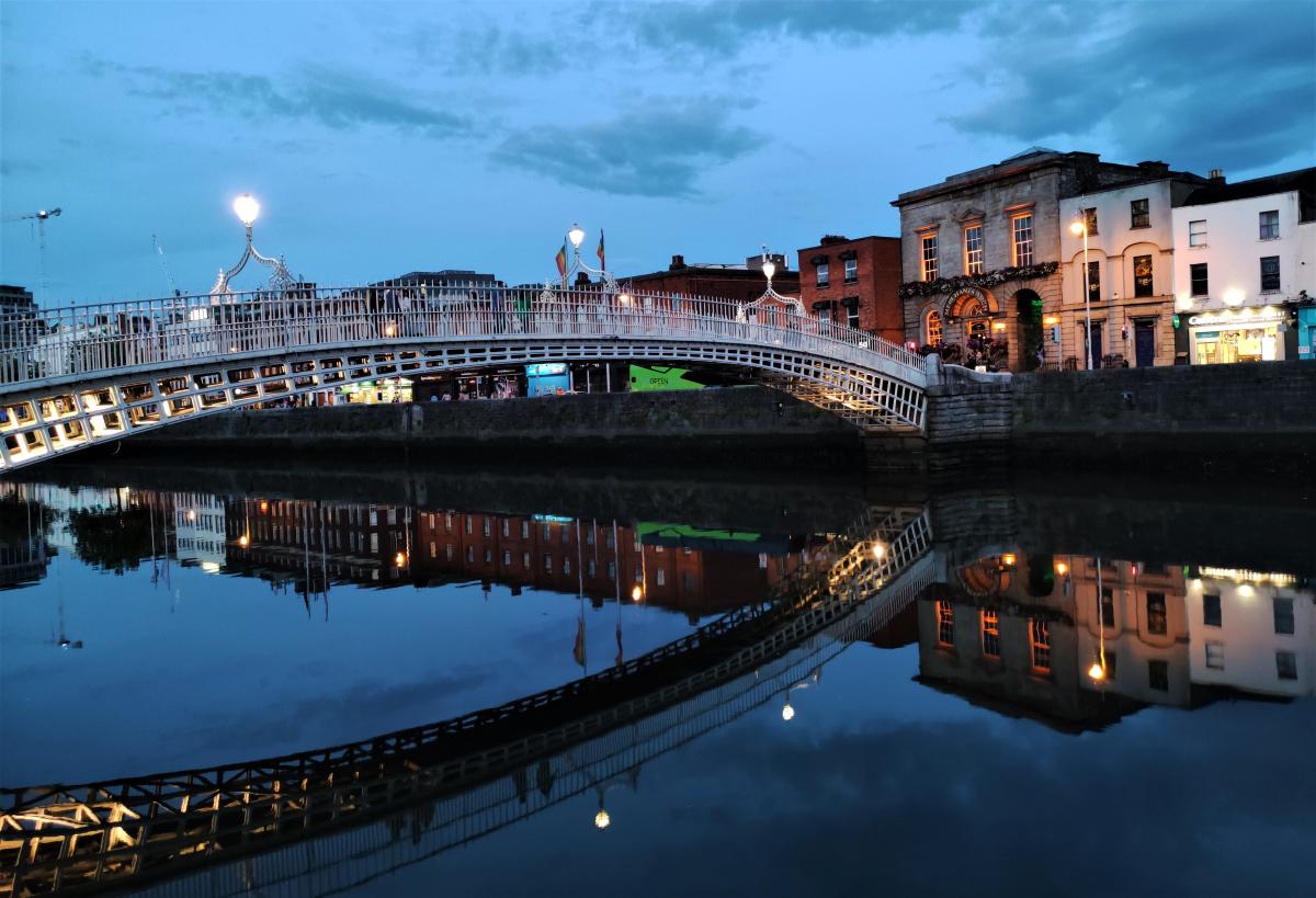 Мост Ха'Пенни в Дублине / фото Марина Григоренко