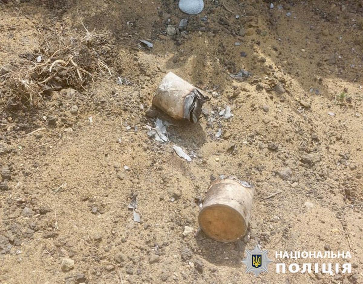 На Одещині підлітки отримали опіки обличчя та рук через вибух невідомого пристрою / фото od.npu.gov.ua На Одещині підлітки отримали опіки обличчя та рук через вибух невідомого пристрою / фото od.npu.gov.ua