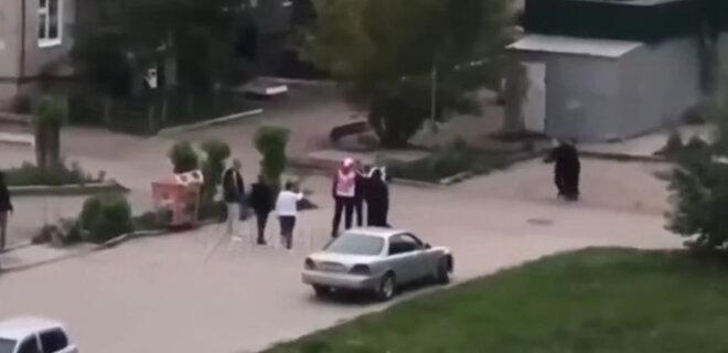 В РФ азербайджанцы устроили кровавые разборки с оккупантом (видео) В РФ азербайджанцы устроили кровавые разборки с оккупантом (видео)