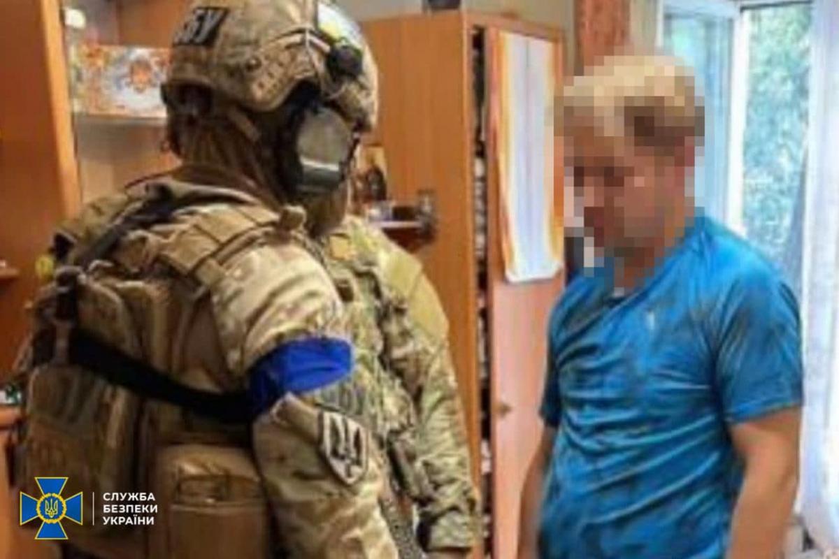 В Одесі затримано зрадника Ніколу Лустіна, який воював за терористів "ЛНР" / фото facebook.com/ssu.odesa В Одесі затримано зрадника Ніколу Лустіна, який воював за терористів "ЛНР" / фото facebook.com/ssu.odesa