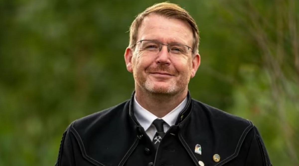 Крюгер виступив на балу з промовою, в якій висловився на користь "гарної співпраці" між Берліном та Москвою / скріншот з Facebook Крюгер виступив на балу з промовою, в якій висловився на користь "гарної співпраці" між Берліном та Москвою / скріншот з Facebook