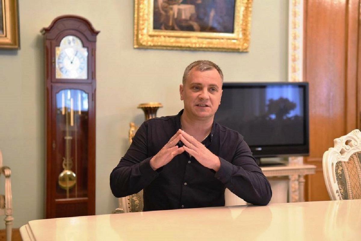 “Замість повії”: екс-нардеп осоромився сексистським коментарем про патрульну в Дніпрі / фото Павло Кириленко в Facebook “Замість повії”: екс-нардеп осоромився сексистським коментарем про патрульну в Дніпрі / фото Павло Кириленко в Facebook