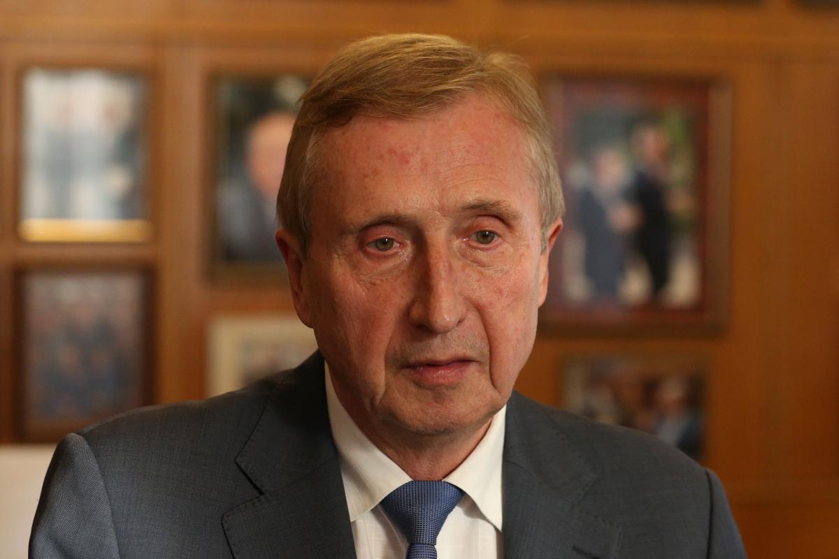 Ректор із сумом в очах констатує, що КПІ віддає усе на вівтар перемоги / фото УНІАН, Віктор Ковальчук Ректор із сумом в очах констатує, що КПІ віддає усе на вівтар перемоги / фото УНІАН, Віктор Ковальчук