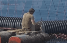 "Бігають, суєтяться": розвідка потролила РФ, що будує "фортецю" довкола Кримського мосту