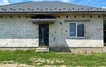 На Закарпатье солдаты вместо службы строили имение военкома: он получил подозрение