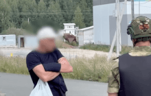 Везли к психиатру: в Уфе из-за дезертира с гранатой перекрыли шоссе (видео)