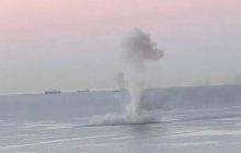 У Новоросійську прогриміли вибухи: окупанти заявили про атаку морських дронів (фото, відео)