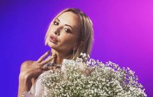 Зірка "Кварталу" Сопонару замилувала ніжними обіймами з нареченим-іноземцем