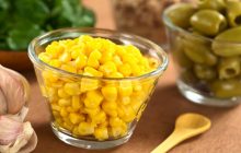 Якщо немає зайвих годин на консервацію: солодка кукурудза на зиму без стерилізації