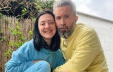 Жена Бабкина резко ответила, почему он поет на русском языке (фото)