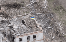 ВСУ подняли украинский флаг с подписью Залужного над Работино (видео)