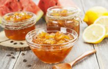 Не викидуйте у смітник: що приготувати з кавунових кірок і до чого тут сода