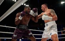"Я розумію емоції дружини": Усик прокоментував брудний удар Дюбуа нижче пояса