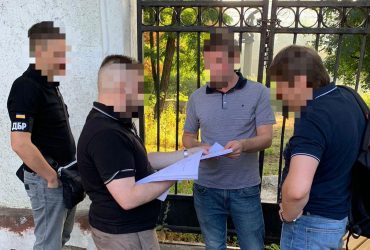 Трьох депутатів Київради підозрюють в ухиленні від військової служби (фото)