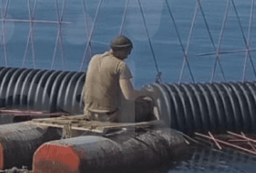 Бігають, суєтяться: розвідка потролила РФ, що будує фортецю довкола Кримського мосту