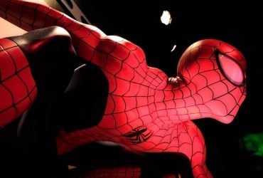 Хотел стать Человеком-пауком: мальчик подвергал себя смертельной опасности ради мечты