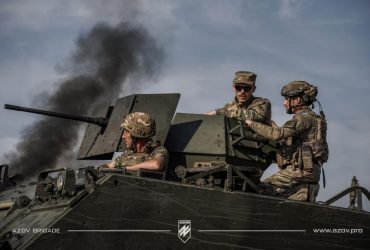 Бійцям Азова не дають західну зброю і не допускають до тренувань із НАТО, - The Times