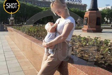 Шматувала розбитою пляшкою: в РФ п'яна мати намагалася жорстоко вбити дворічного сина (відео)