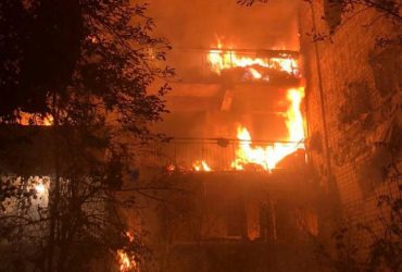 Страшна ніч для Херсона: РФ розстріляла житлові будинки, є загиблий та багато поранених