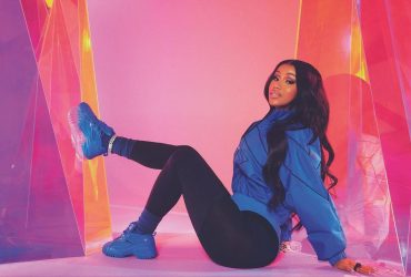 Карді Бі шокувала дикими танцями без білизни (відео)