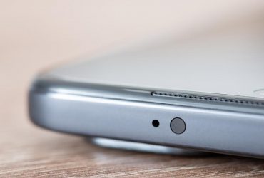 У багатьох сучасних смартфонах досі встановлюють ІК-порт: навіщо він потрібен