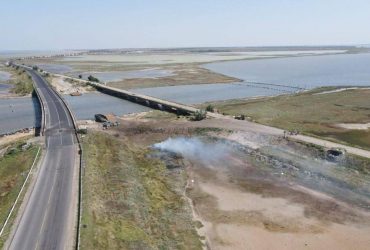 В ВМС объяснили, почему поражение Чонгарского и Генического мостов так важно