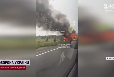 Жахлива пожежа після зіткнення: вантажівки загорілися на трасі Одеса-Рені