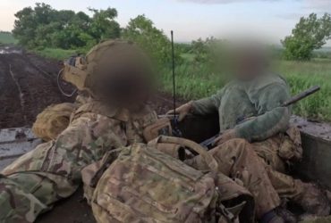 Российская БМП попала в засаду под Бахмутом: в ВСУ показали яркое видео поражения