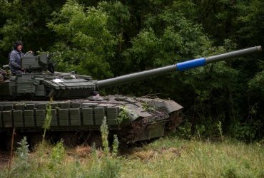 ЗСУ на одному з напрямків взяли в полон 12 росіян, ліквідували й поранили ще майже 260