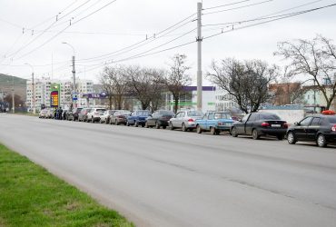 Жителей Крыма призвали запасаться топливом