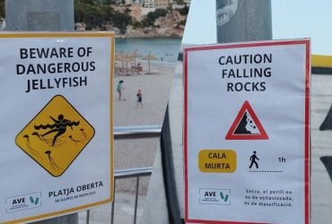 На іспанських пляжах оригінально відлякують іноземних туристів