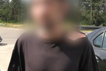 Через нелюбов: у Києві чоловік підпалив 12 автомобілів військовослужбовців